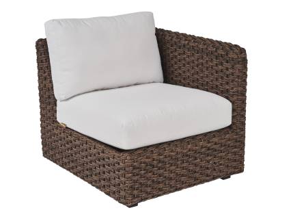 https://tommybahamafurniture.com/feedcache/productLarge/3350_51R_706911_Silo.jpg