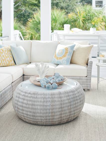https://tommybahamafurniture.com/feedcache/productLarge/3430_943_WS.jpg