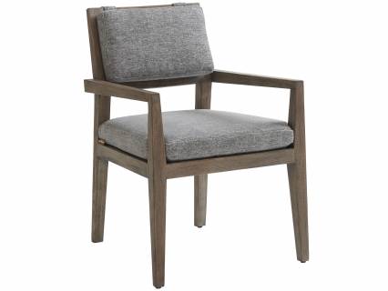 https://tommybahamafurniture.com/feedcache/productLarge/3950_13_711471_Silo.jpg