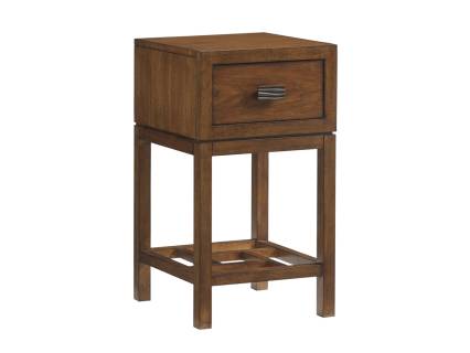 https://tommybahamafurniture.com/feedcache/productLarge/556_622_Silo.jpg