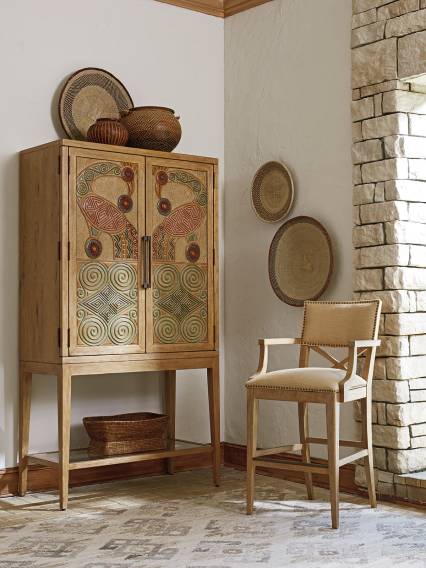 https://tommybahamafurniture.com/feedcache/productLarge/566_961C_WS.jpg