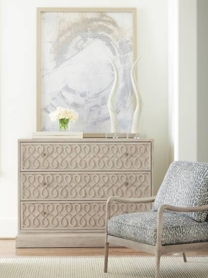 https://tommybahamafurniture.com/feedcache/productLarge/926_973_WS.jpg