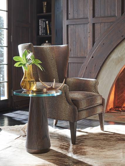 https://tommybahamafurniture.com/feedcache/productLarge/930_952_WS.jpg